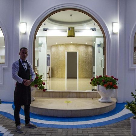 Paradise Lukova Hotel Εξωτερικό φωτογραφία