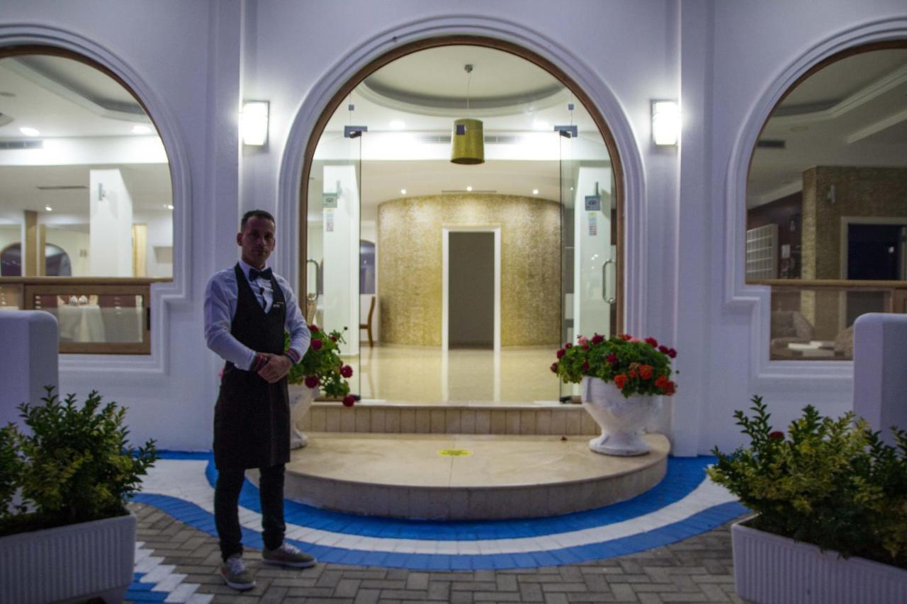 Paradise Lukova Hotel Εξωτερικό φωτογραφία