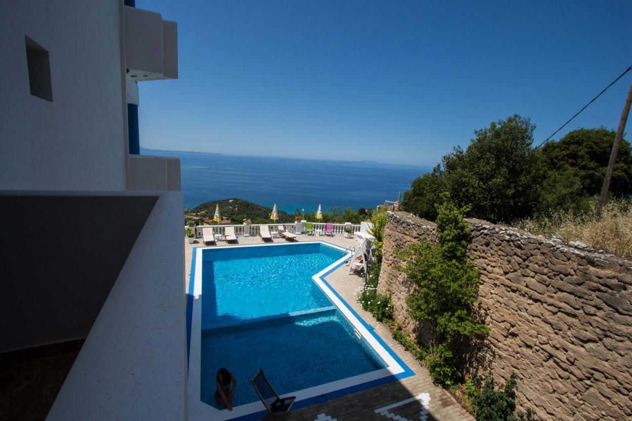 Paradise Lukova Hotel Εξωτερικό φωτογραφία