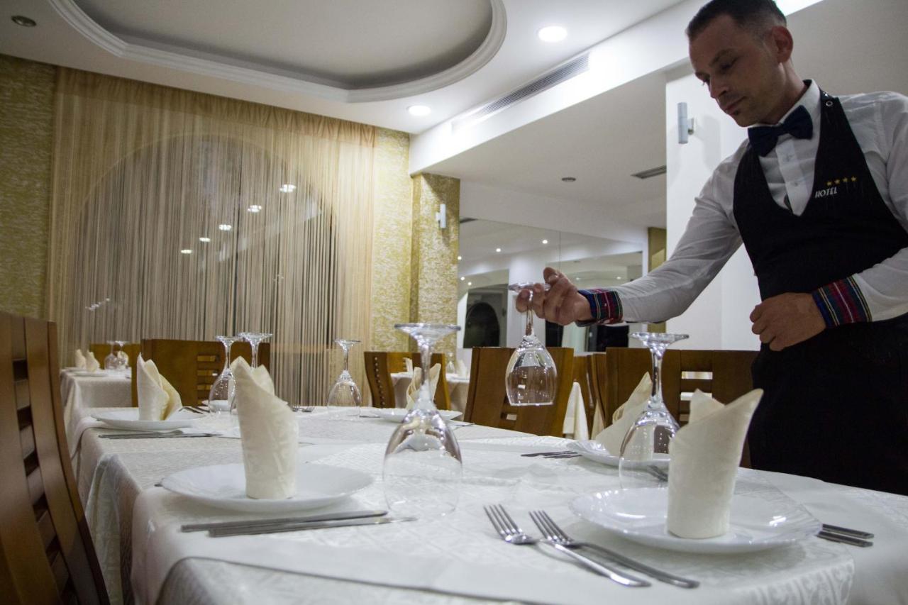 Paradise Lukova Hotel Εξωτερικό φωτογραφία