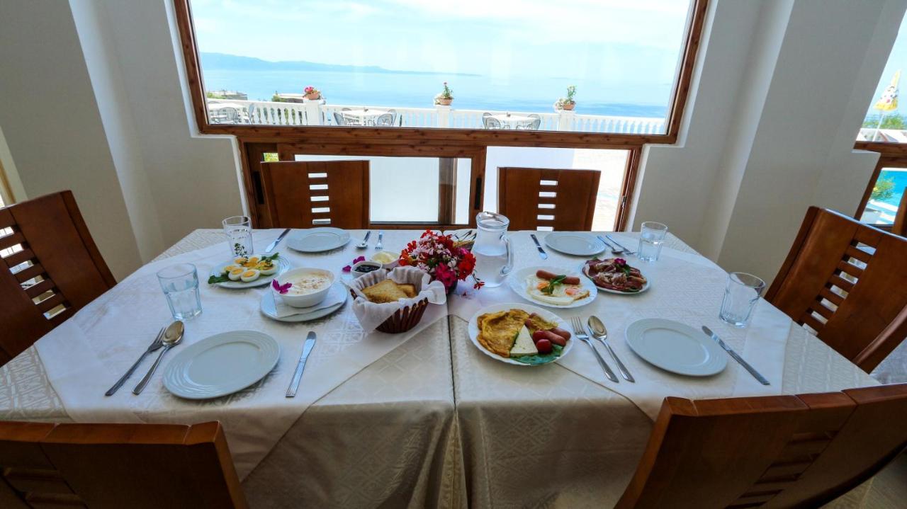 Paradise Lukova Hotel Εξωτερικό φωτογραφία
