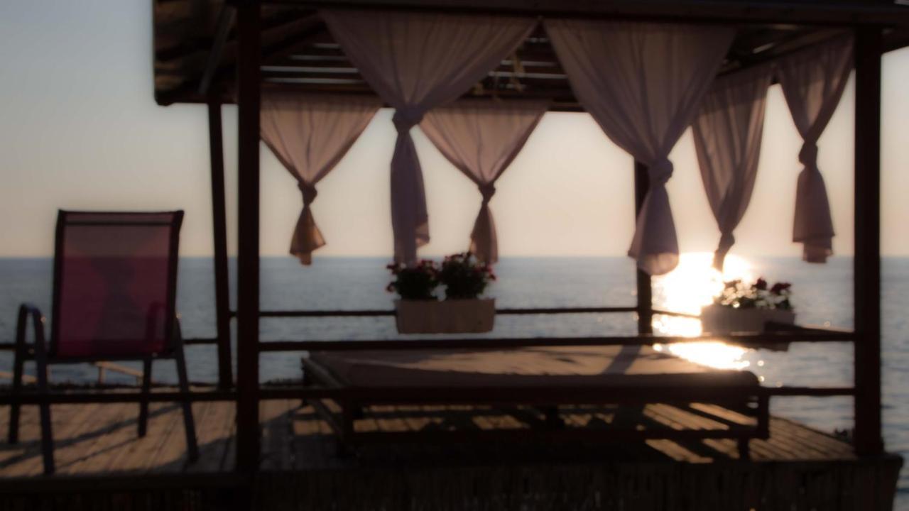 Paradise Lukova Hotel Εξωτερικό φωτογραφία