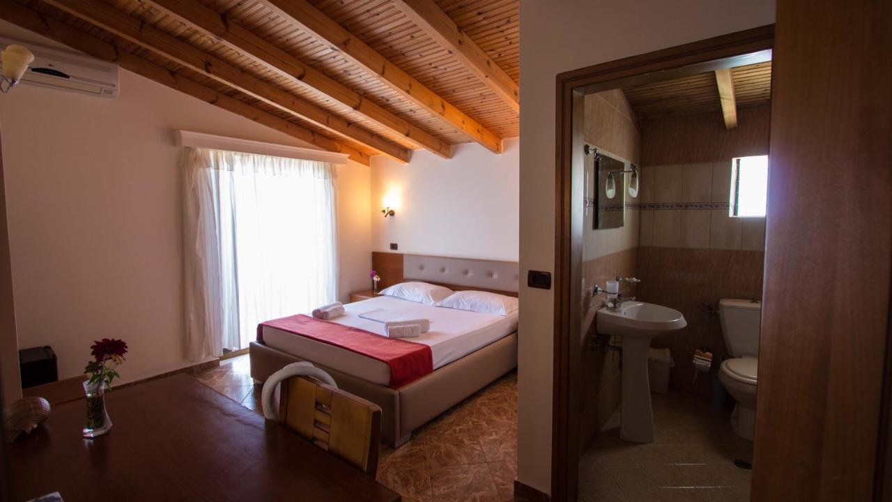 Paradise Lukova Hotel Εξωτερικό φωτογραφία