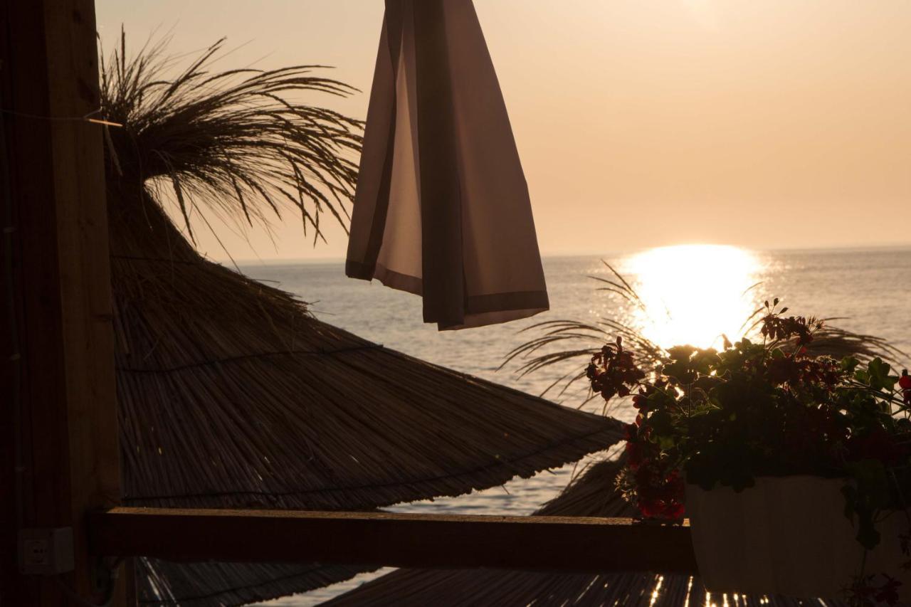 Paradise Lukova Hotel Εξωτερικό φωτογραφία