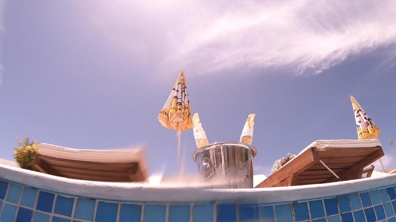 Paradise Lukova Hotel Εξωτερικό φωτογραφία