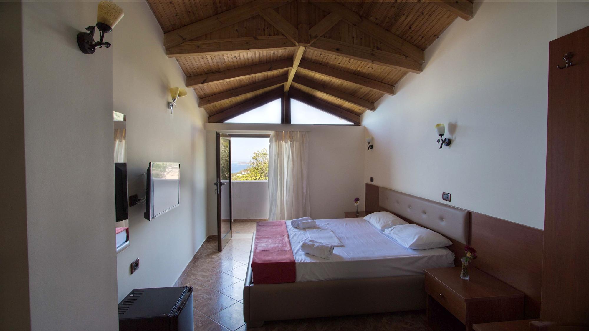 Paradise Lukova Hotel Εξωτερικό φωτογραφία