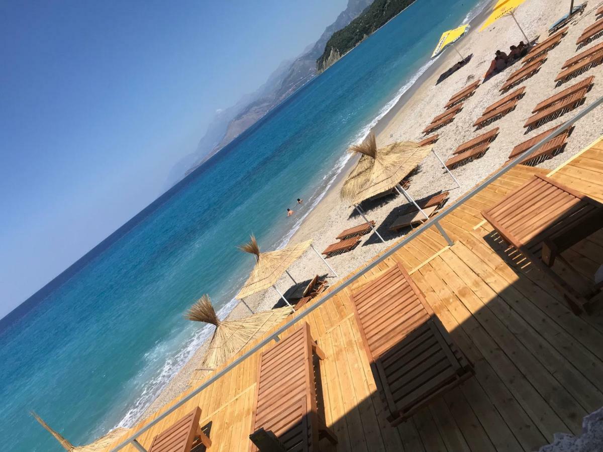 Paradise Lukova Hotel Εξωτερικό φωτογραφία