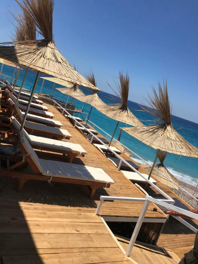 Paradise Lukova Hotel Εξωτερικό φωτογραφία